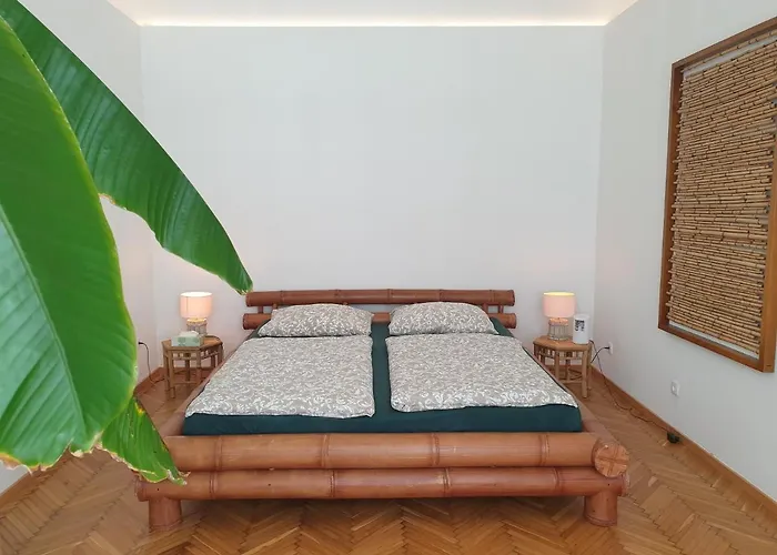Διαμέρισμα Sunny And Spacious Near Centre *