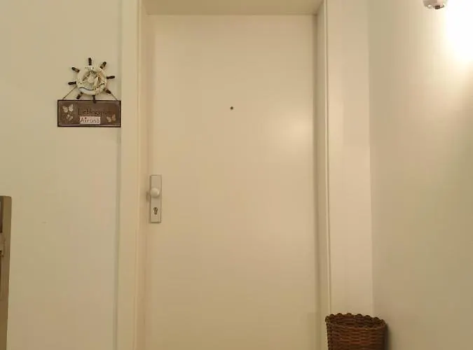 Διαμέρισμα Sunny And Spacious Near Centre *