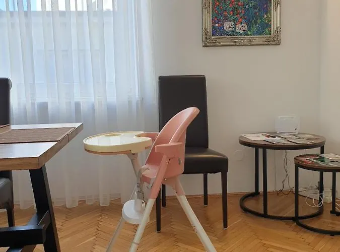 Διαμέρισμα Sunny And Spacious Near Centre Βιέννη